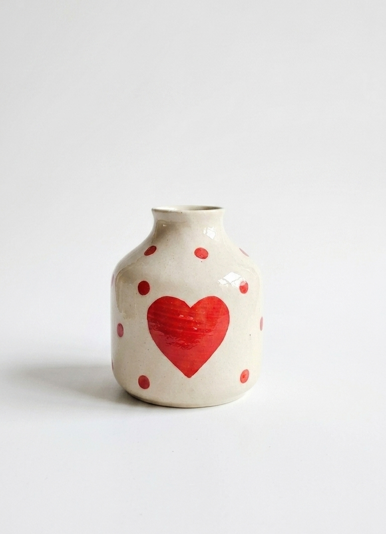 Hand-Painted Sweetheart Mini Vase❤️ view 3